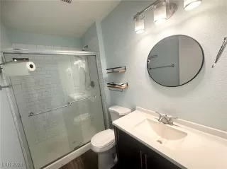 Photo #4: 2604737 Listing