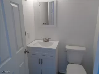 Photo #4: 2604759 Listing