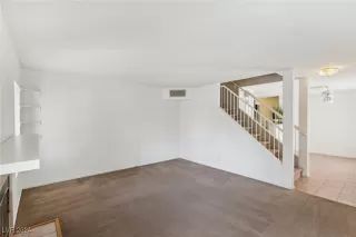 Photo #3: 2604765 Listing 