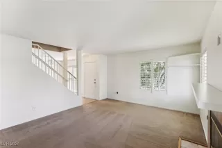 Photo #4: 2604765 Listing 