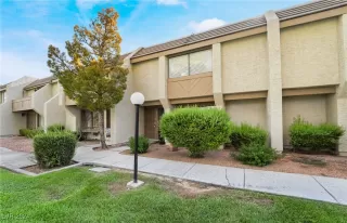 Photo #1: 2604771 Listing 