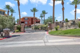 Photo #5: 2604789 Listing