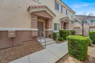 Photo #2: 2604809 Listing