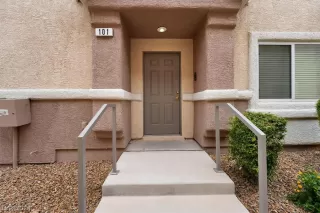 Photo #4: 2604809 Listing