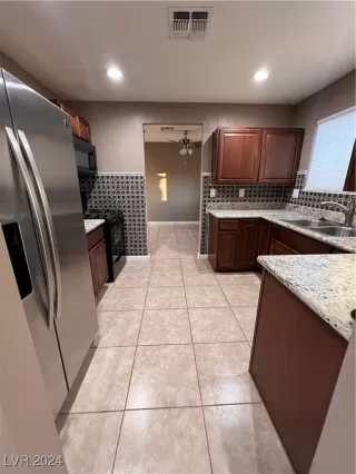 Photo #1: 2604831 Listing 