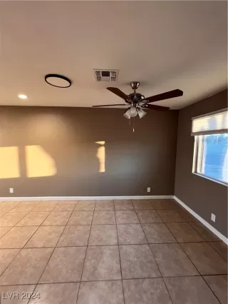 Photo #5: 2604831 Listing 