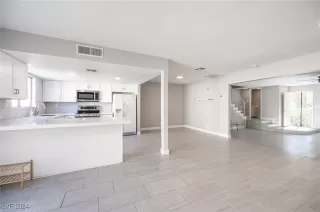 Photo #1: 2604875 Listing