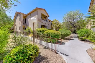 Photo #1: 2604895 Listing