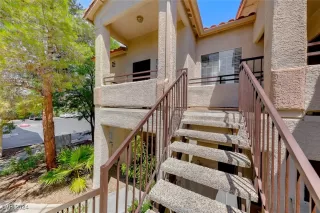 Photo #5: 2604895 Listing