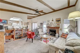 Photo #5: 2604901 Listing