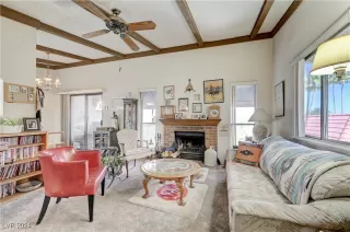 Photo #6: 2604901 Listing