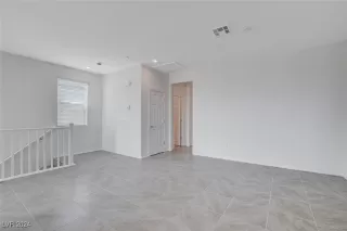 Photo #3: 2604903 Listing 