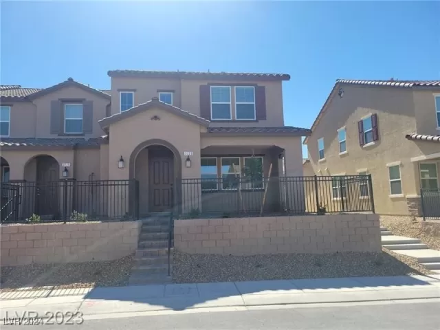 MLS: 2604912 Condo For Sale