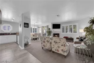 Photo #4: 2604932 Listing