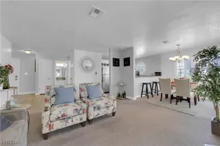 Photo #6: 2604932 Listing