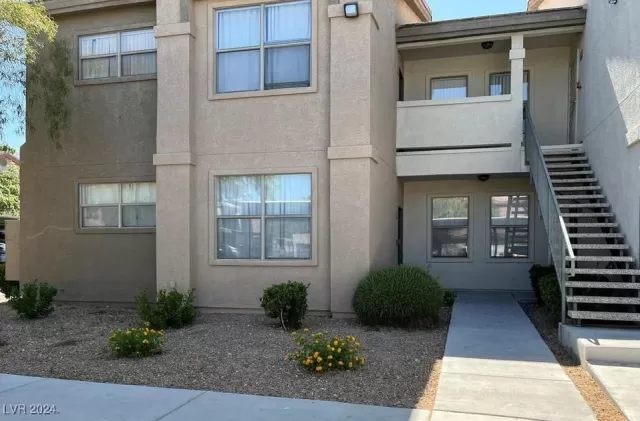 MLS: 2604933 Condo For Sale