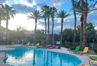 Photo #1: 2604933 Listing 