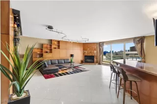 Photo #1: 2604938 Listing 