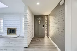 Photo #2: 2604956 Listing 