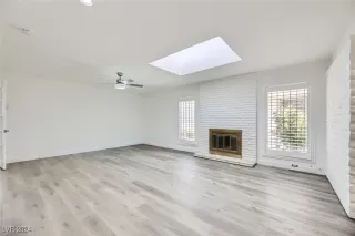 Photo #3: 2604956 Listing 