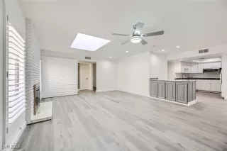 Photo #5: 2604956 Listing 