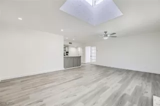 Photo #6: 2604956 Listing 