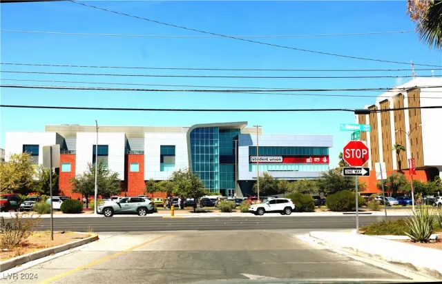 MLS: 2604958 Condo For Sale