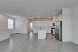 Photo #5: 2604965 Listing 