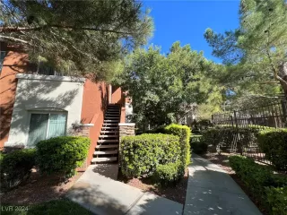 Photo #1: 2604988 Listing 