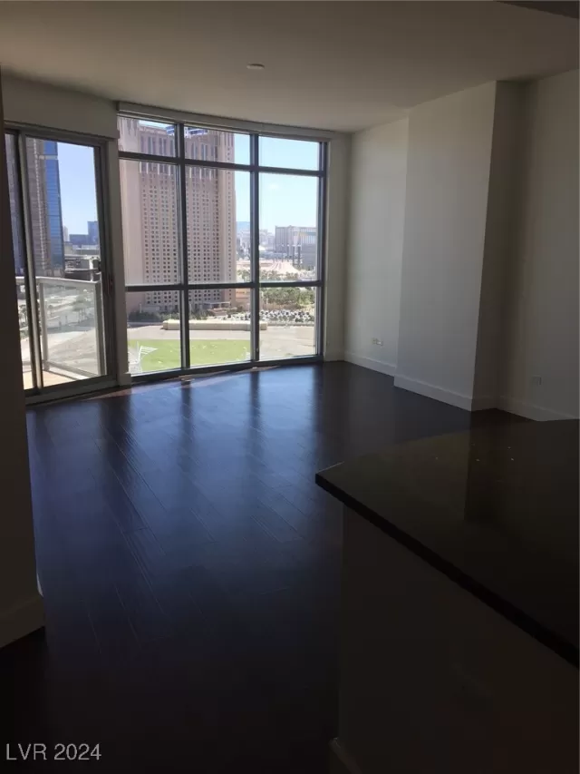 MLS: 2605014 Condo For Sale