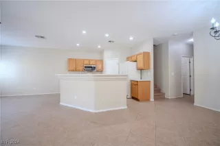 Photo #3: 2605017 Listing 