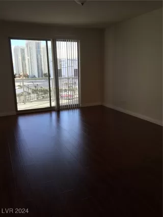 Photo #1: 2605023 Listing 