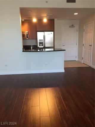 Photo #3: 2605023 Listing 