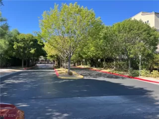 Photo #3: 2605050 Listing 