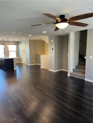 Photo #4: 2605050 Listing 