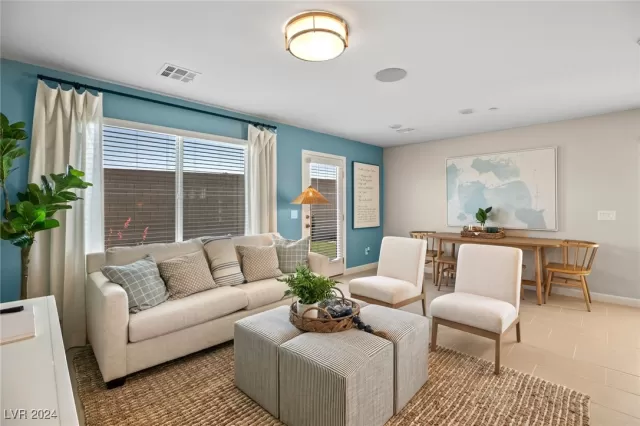 MLS: 2605064 Condo For Sale