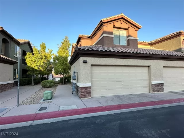 MLS: 2605076 Condo For Sale