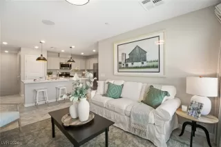 Photo #3: 2605077 Listing