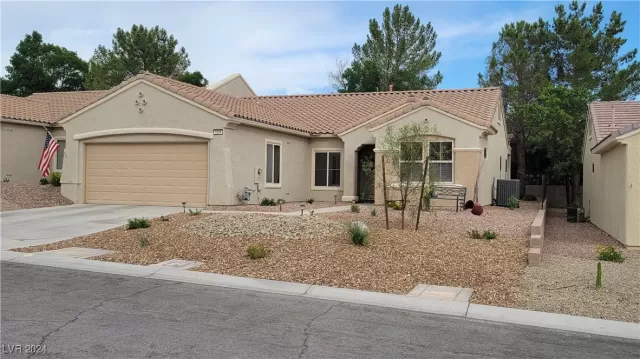 MLS: 2605084 Condo For Sale