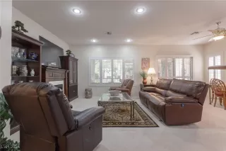 Photo #2: 2605084 Listing