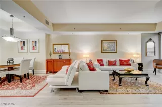 Photo #2: 2605085 Listing