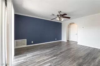 Photo #4: 2605091 Listing