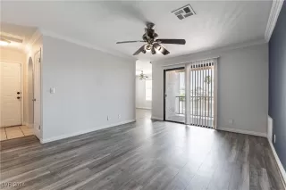 Photo #5: 2605091 Listing