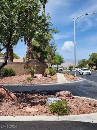 Photo #1: 2605098 Listing 