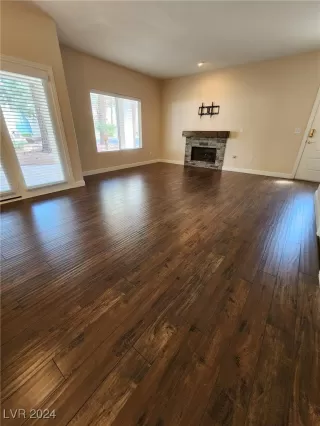 Photo #4: 2605098 Listing 