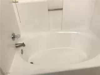 Photo #5: 2605130 Listing 