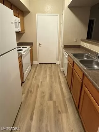 Photo #5: 2605135 Listing 