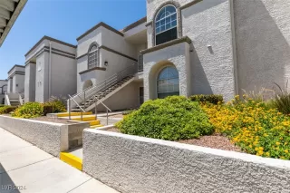 Photo #1: 2605153 Listing