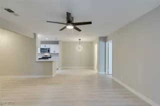 Photo #2: 2605159 Listing 