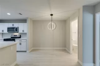 Photo #5: 2605159 Listing 